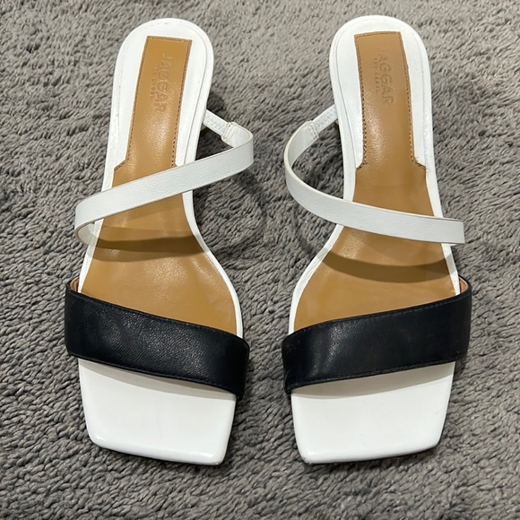 JAGGAR Shoes - Black/White Sandal Mules